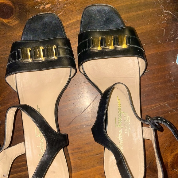 Salvatore Ferragamo Shoes - Salvatore Ferragamo Black Low Heel Sandals 10.5M